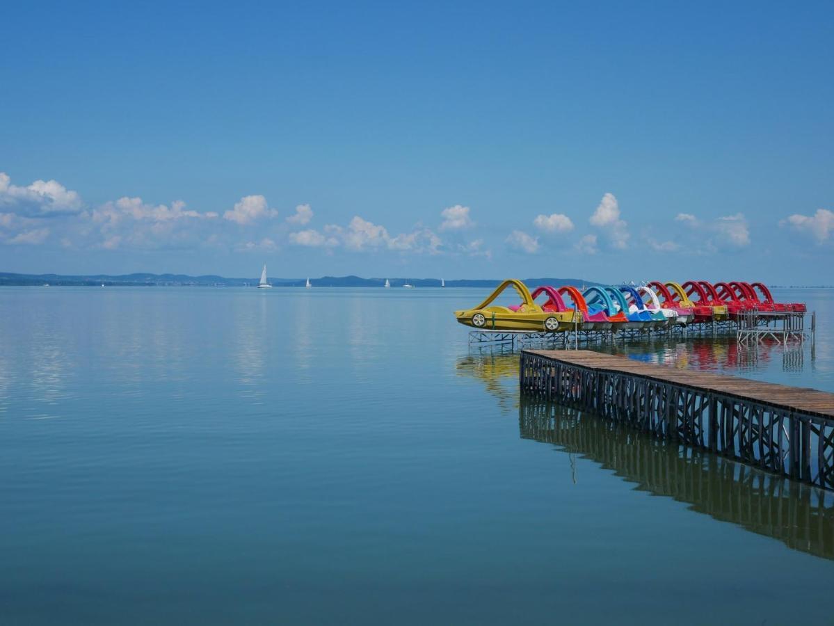 Apartment In Balatonlelle/Balaton 19159 Экстерьер фото